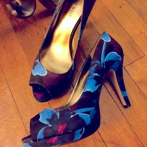 Nine West Purple & Blue Flower High Heels
